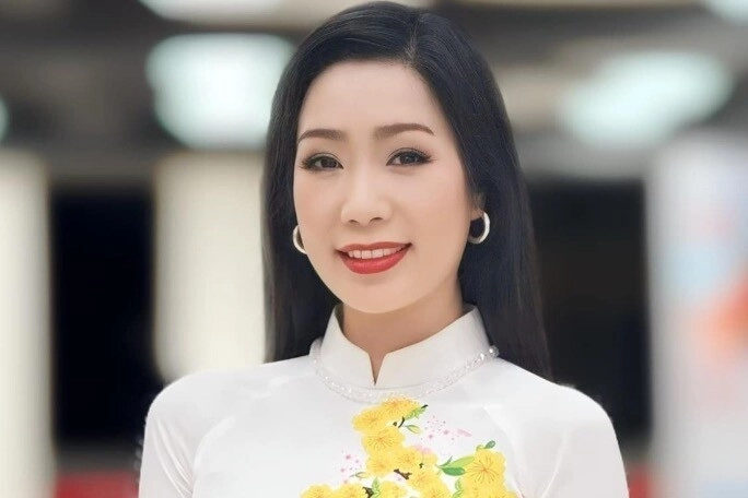 Nữ sĩ quan được phong nsnd nắm giữ nhiều chức vụ lớn từng chấp nhận làm mẹ đơn thân trước khi tái hôn - 1