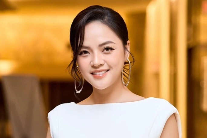 Nữ thượng úy công an lười đóng phim vẫn sắm biệt thự xe sang ầm ầm cả dàn sao phải xin vía - 4