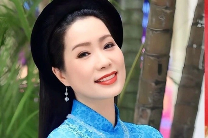 Nữ tiếp viên hàng không xinh đẹp khiến vua hàng hiệu mê mệt nay là bà hoàng của đế chế tỷ đô nhận tước hiệp sĩ ở tuổi 51 - 3