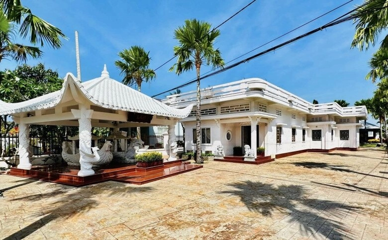 ông vua nhạc miền tây có biệt phủ 4000m2 phủ nhận giàu nứt đố đổ vách hạnh phúc bên vợ đẹp con khôn - 5