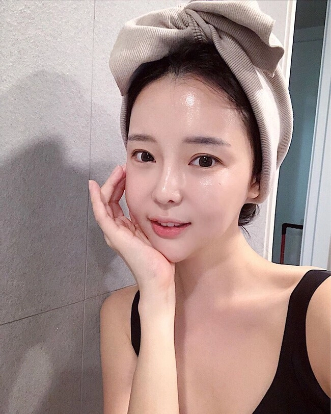 Phạm băng băng làm đẹp bất chấp vừa ăn vừa đắp mặt nạ dưỡng da nhưng kết quả có tốt - 8