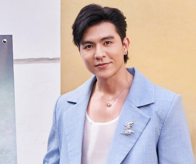 Phản diện đặc biệt trong phim mưa đỏ bố mẹ bị sốc vì con trai bản thân có thể sĩ đến cuối đời - 1