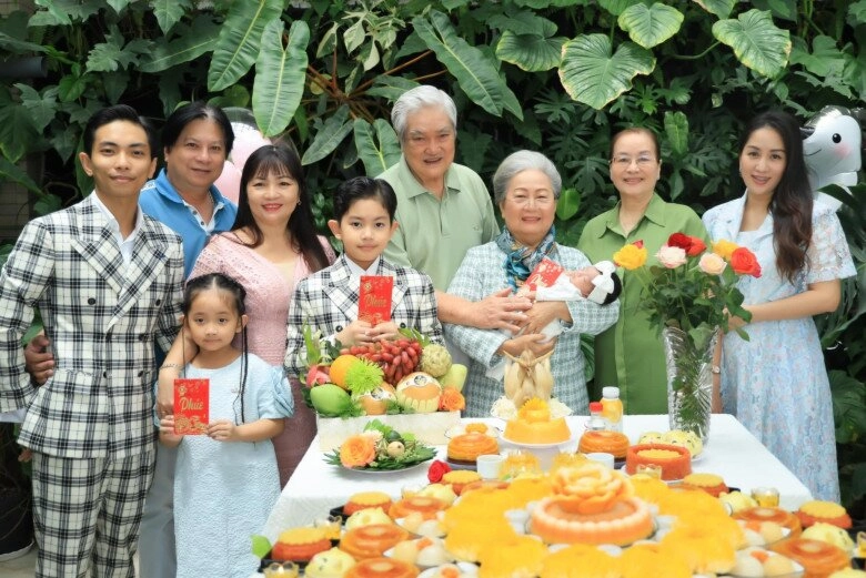 Phan hiển gục ngã trước con gái út lisa thùy linh thường bị phũ nhưng mê ái nữ đến mức đòi gì cũng chiều - 12