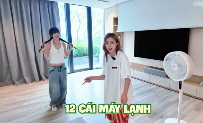 Phòng riêng của ngọc trinh trong biệt thự 50 tỷ có ghế tình yêu gương chiếu thẳng xuống giường phòng tắm không cửa - 6