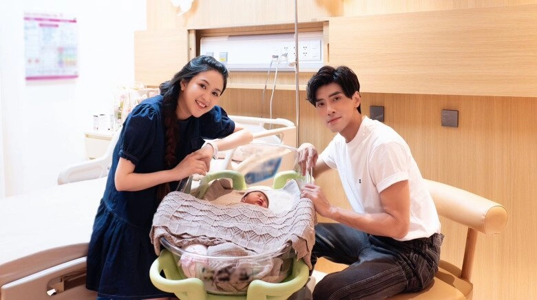 Phương hằng gạo nếp gạo tẻ sinh con đầu lòng 8 năm kết hôn khoe ảnh tiểu công chúa cực đáng yêu - 3