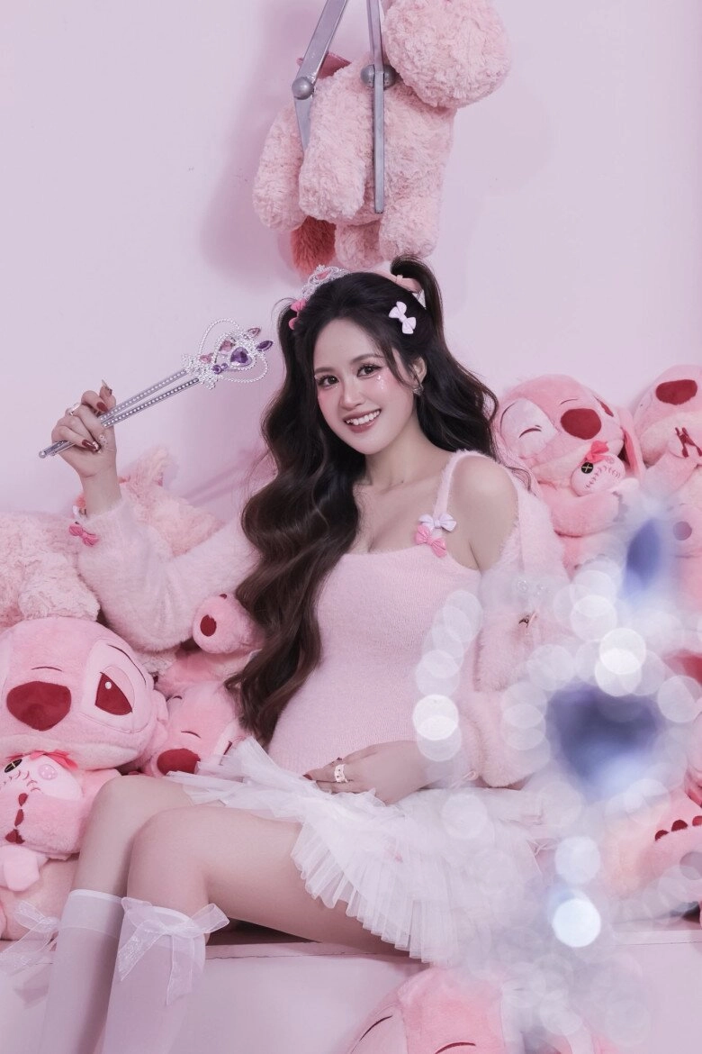 Phương hằng gạo nếp gạo tẻ sinh con đầu lòng 8 năm kết hôn khoe ảnh tiểu công chúa cực đáng yêu - 5