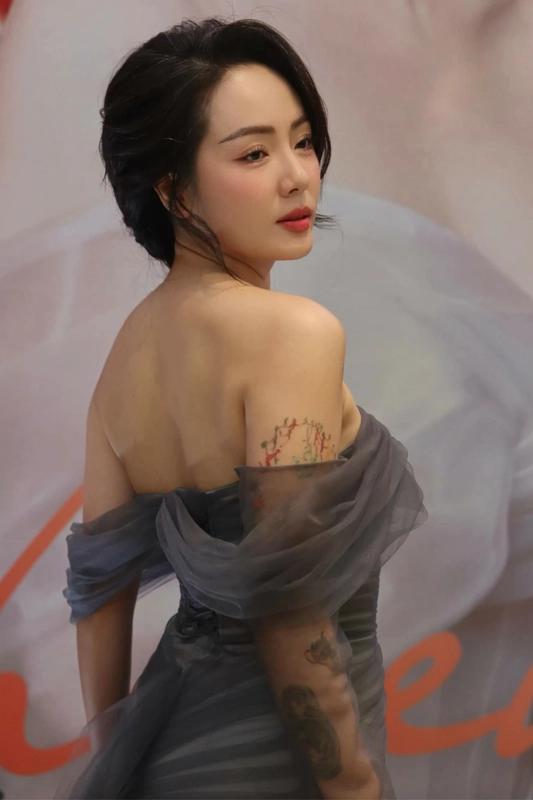 Phương linh nhan sắc mặn mà tự tin so sánh với song hye kyo - 4