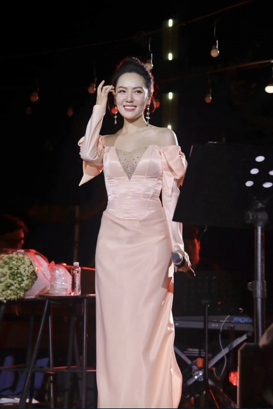 Phương linh nhan sắc mặn mà tự tin so sánh với song hye kyo - 5