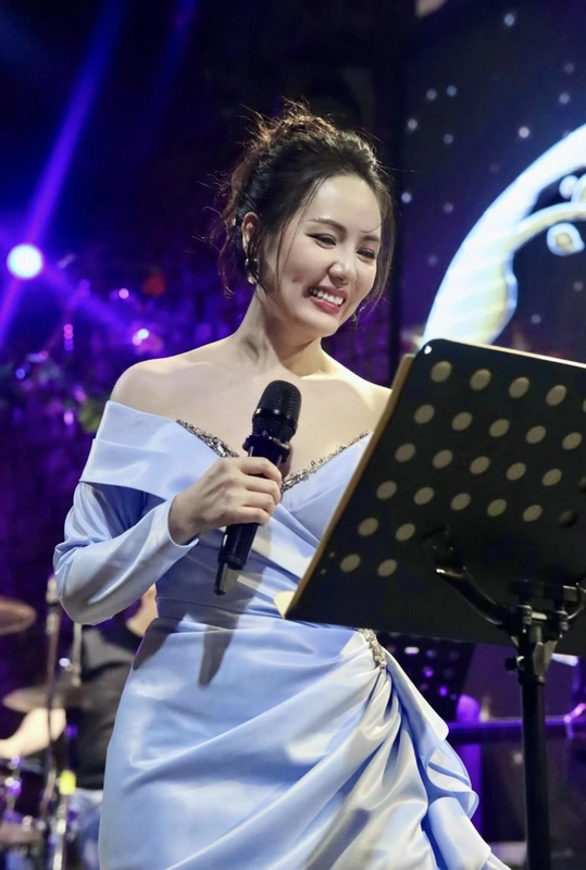 Phương linh nhan sắc mặn mà tự tin so sánh với song hye kyo - 6