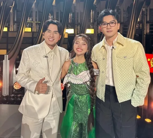 Phương mỹ chi biến mất khỏi show âm nhạc - 2