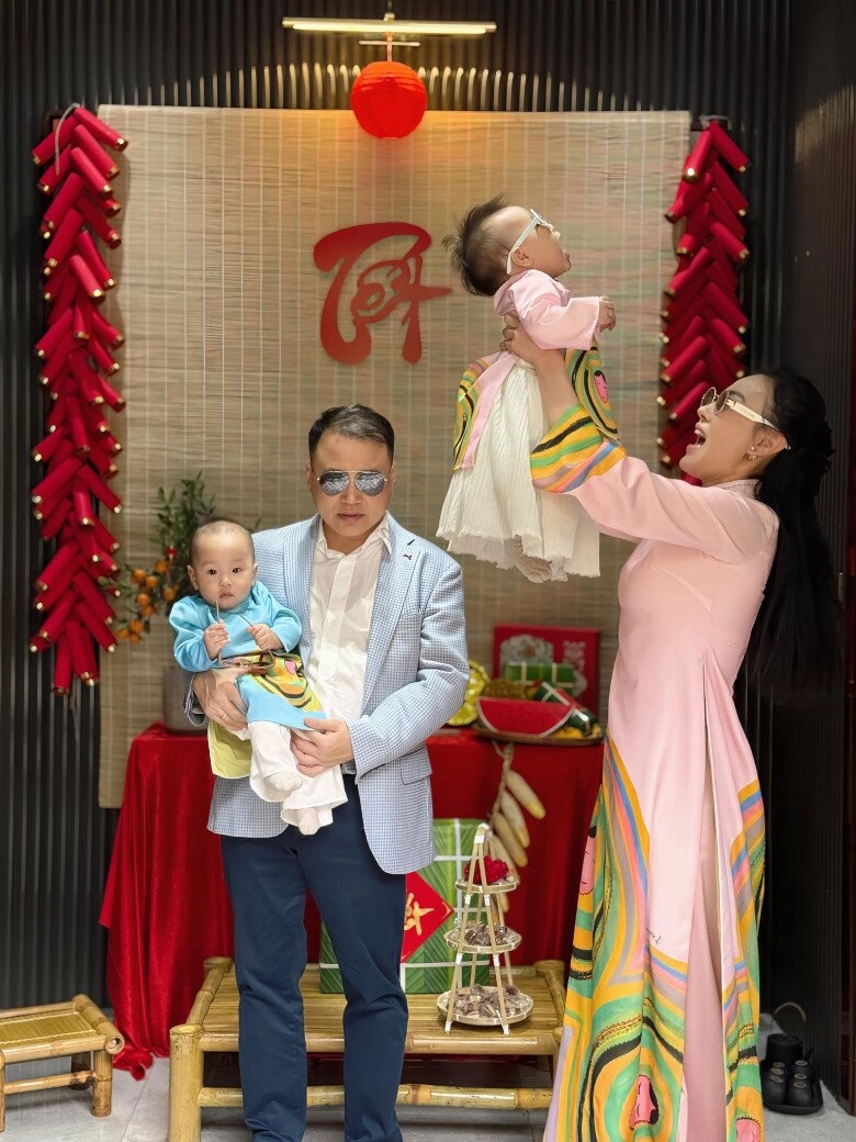 Phương oanh dọn tiệc thôi nôi hoành tráng cho cặp song sinh chuẩn dáng phu nhân cá mập với bộ trang sức kim cương - 11