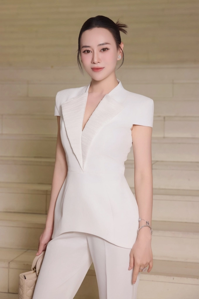 Phương oanh đóng phim truyền hình sau 4 năm vắng bóng - 1