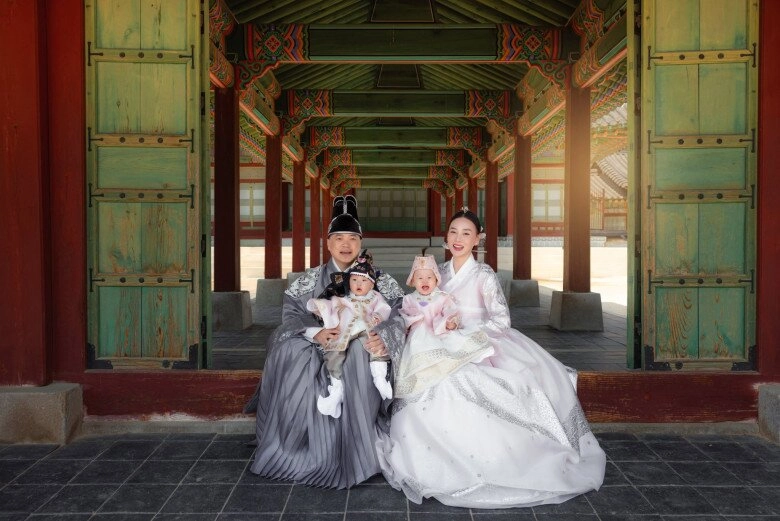 Phương oanh dọn tiệc thôi nôi hoành tráng cho cặp song sinh chuẩn dáng phu nhân cá mập với bộ trang sức kim cương - 6