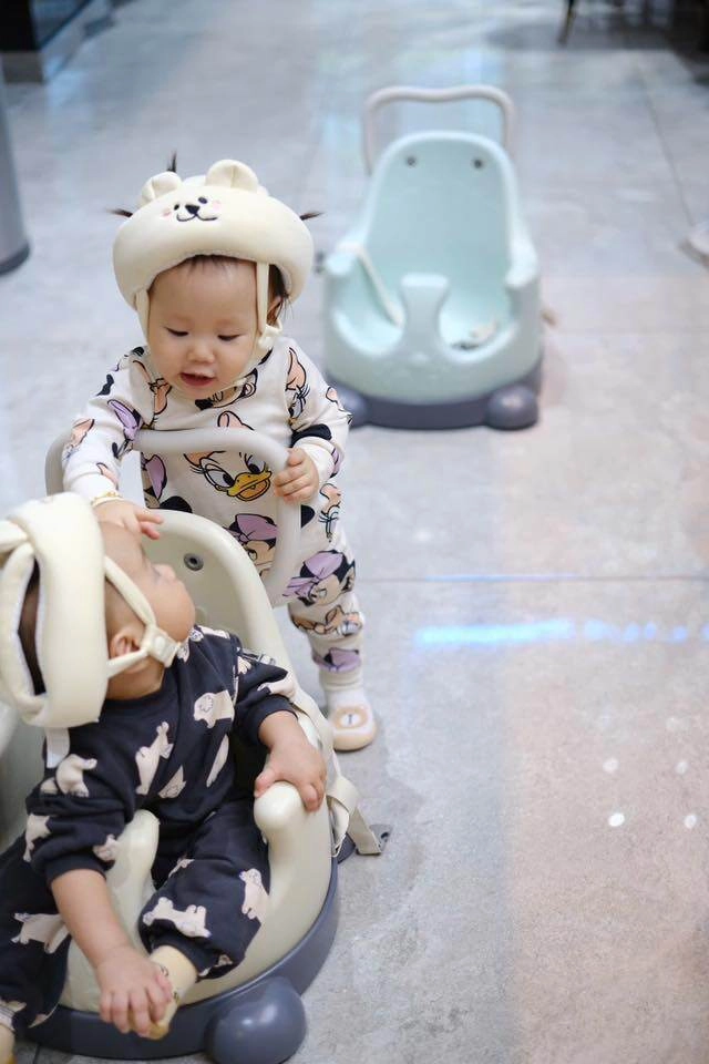 Phương oanh khoe con trai chưa tròn 1 tuổi đã biết bao bọc yêu chiều em ái nữ được mẹ gọi là phú bà nhí - 3