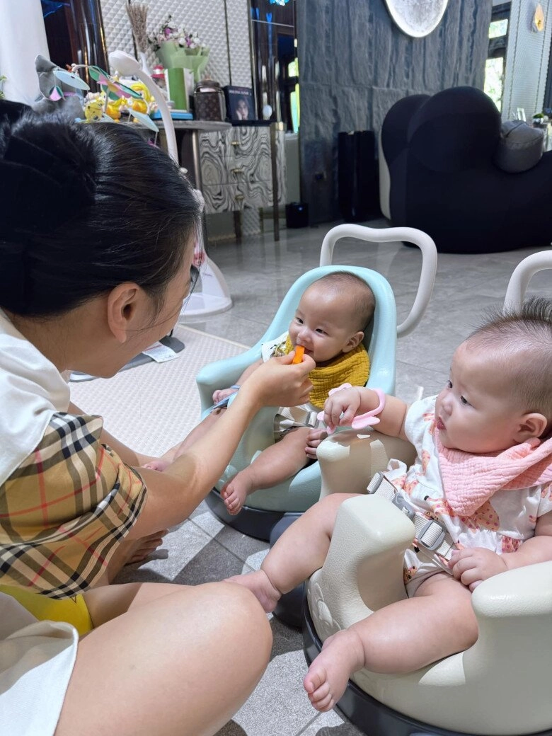 Phương oanh núi đôi lấp ló hóp bụng khoe eo thon sau 5 tháng sinh con shark bình liền vào bày tỏ sự si mê - 9