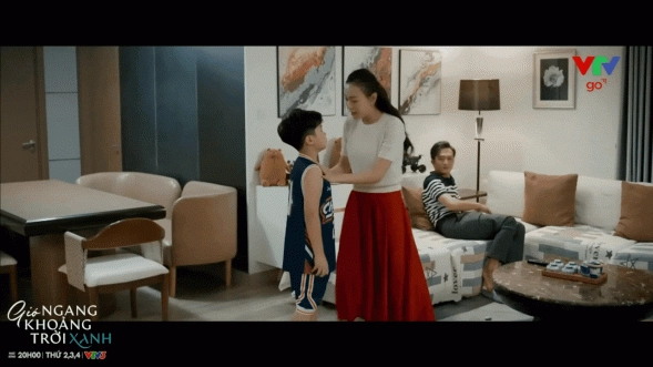 Phương oanh tái xuất ăn mặc sang chảnh tràn màn hình khác xa hình ảnh gái quê ngày xưa - 6