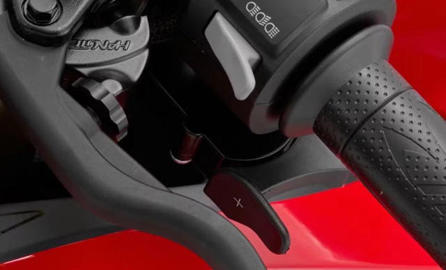 Qjmotor srk 500 ra tiếp bước cuộc cách mạng hộp số tự động trên xe mô tô thể thao - 3