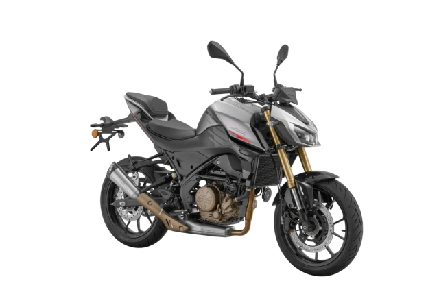 Qjmotor srk250s - mẫu nakedbike 250cc hầm hố vừa ra mắt với giá khoảng 53 triệu đồng có gì - 1