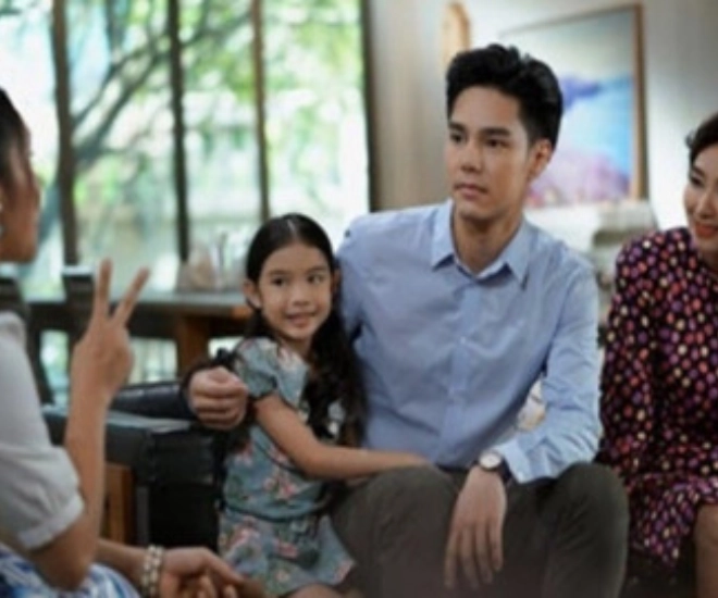 Qua đêm nhà bạn trai suốt 1 tuần ngày nào cũng thấy phòng mẹ anh bật đèn đến sáng lén nhìn vào mà đẫm nước mắt - 1