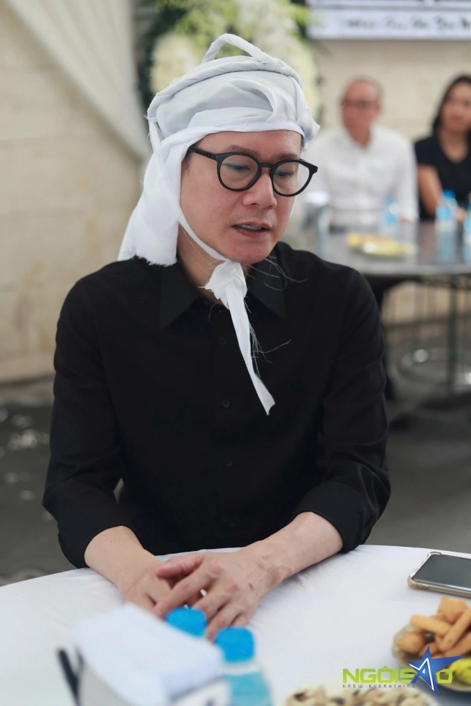 Quang dũng mẹ đợi tôi về mới nhắm mắt ra đi - 1