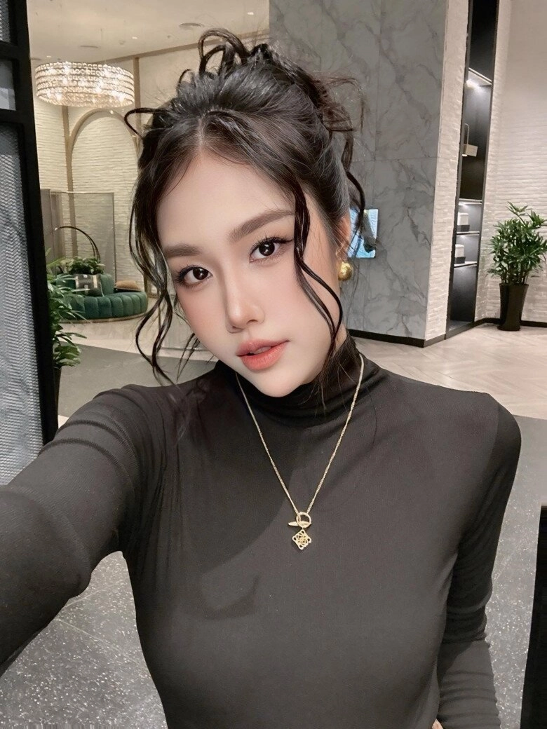 Quang minh đưa quý tử hệt bản sao đi tập bơi bạn gái kém 37 tuổi tự hào về 2 người đàn ông mình yêu - 17