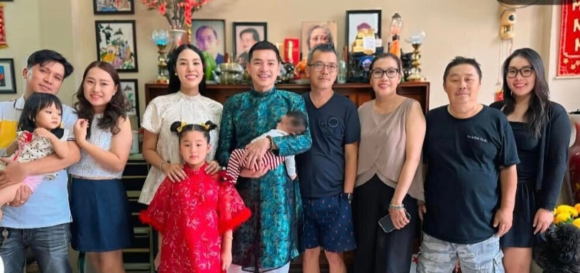 Quang minh xưng chồng ngọt xớt khi tình tứ bên bạn gái kém 37 tuổi hot mom tung ảnh nóng bỏng hậu sinh nở - 12