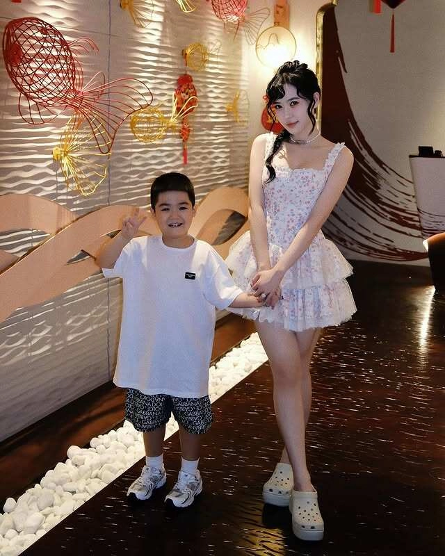 Quen người đàn ông 1m91 nặng 100kg sau mới biết là con trai chủ tịch cô gái sài gòn làm mẹ bỉm sướng trẻ như học sinh - 7