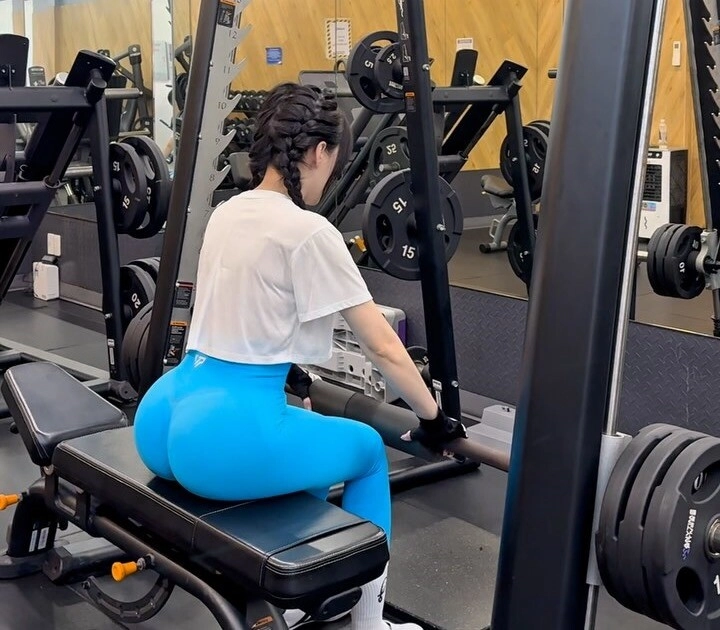 Quen người đàn ông 1m91 nặng 100kg sau mới biết là con trai chủ tịch cô gái sài gòn làm mẹ bỉm sướng trẻ như học sinh - 10