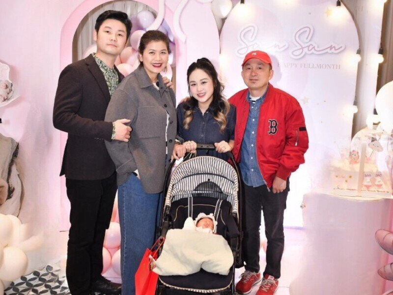 Nhạc sĩ quốc trung tung loạt ảnh tình tứ bên bạn gái chồng bác sĩ của diva thanh lam nhắn nhủ chúc mừng - 8