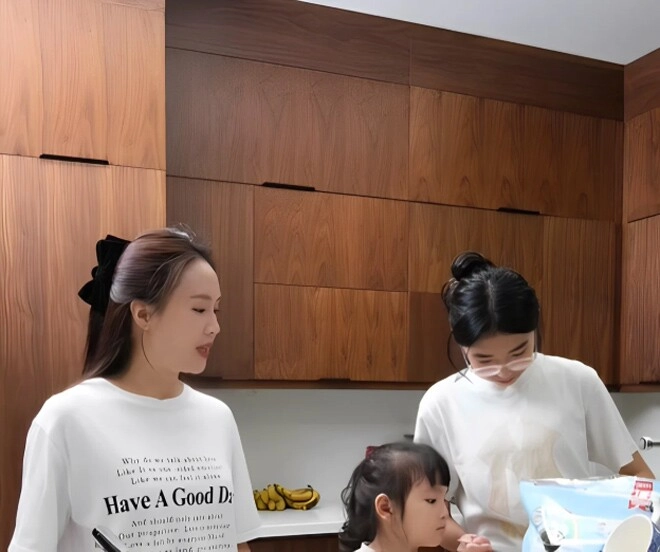 Quyết giấu kín chồng đại gia hồng diễm đưa ái nữ cao 1m67 lên sóng tiết lộ thay đổi lớn ở con - 2