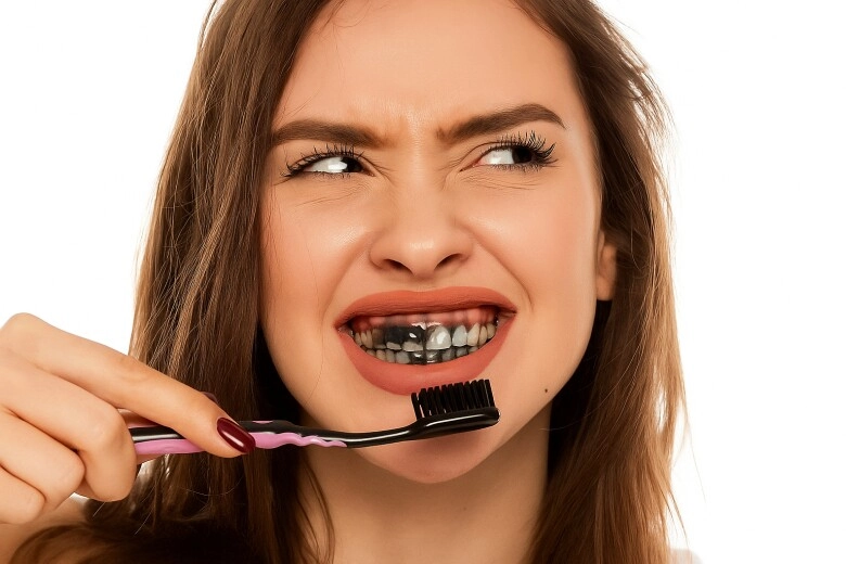 Răng ngả vàng kém duyên lưu ngay 7 mẹo hay giúp răng luôn trắng sáng đều màu với giá siêu rẻ lại an toàn tuyệt đối - 2