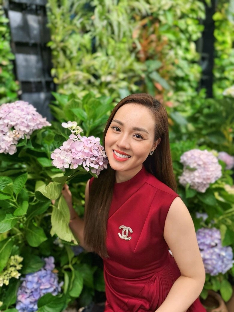 Rộ tin đồn ngọc hà - vợ trẻ nsnd công lý từng có một đời chồng nam nghệ sĩ nghe mà nhíu mày - 5
