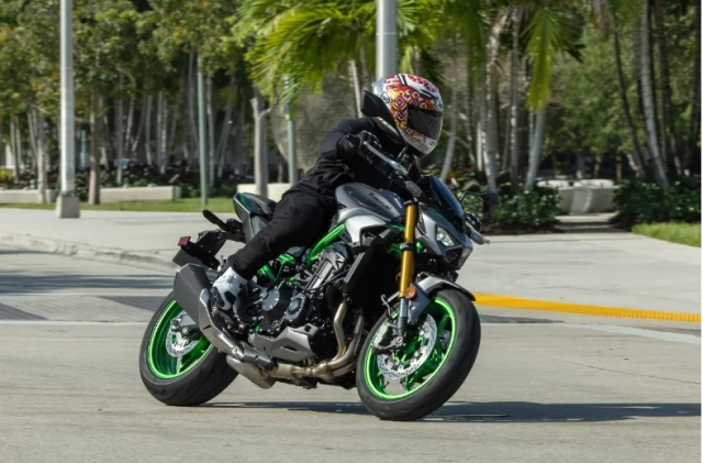 Săm soi kawasaki z1100 tiếp nối huyền thoại - quái vật mới sắp trỗi dậy - 3
