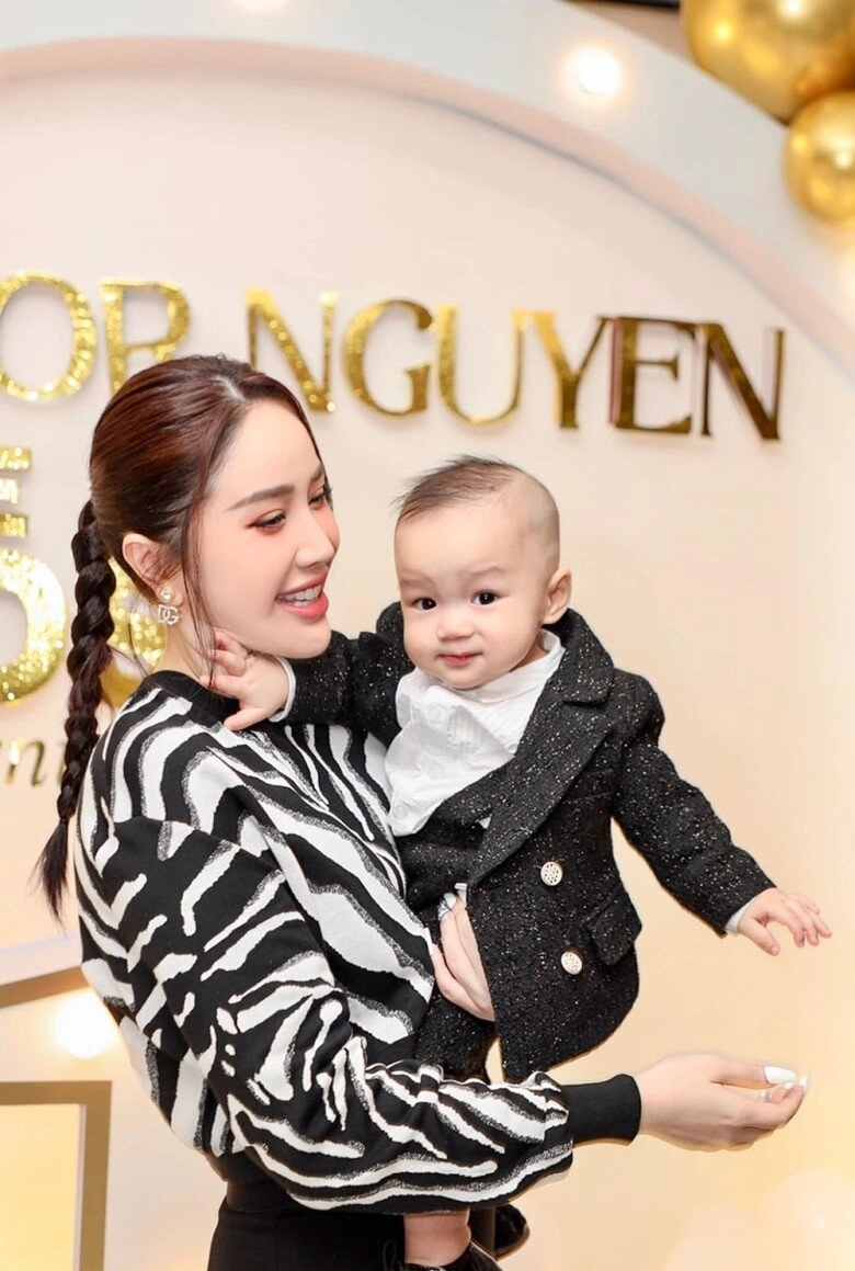Sao việt 24h bảo thy khoe quý tử thông minh vượt chuẩn gần 3 tuổi đã nghe hiểu viết chữ và số tiếng anh thành thạo - 3