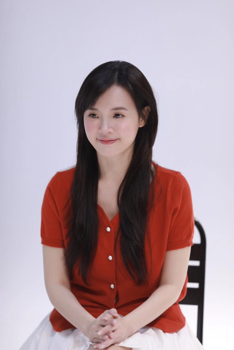 Sao việt 24h bố chồng quyền lực của khánh thi hiếm hoi lộ diện khoe cảnh đãi tiệc gần 20 bàn trong biệt thự của phan hiển - 13