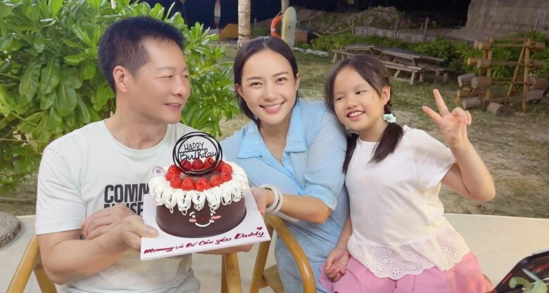 Sao việt 24h btv hoài anh lột xác khi trang điểm đậm khác hẳn vẻ trong trẻo ngày thường - 15