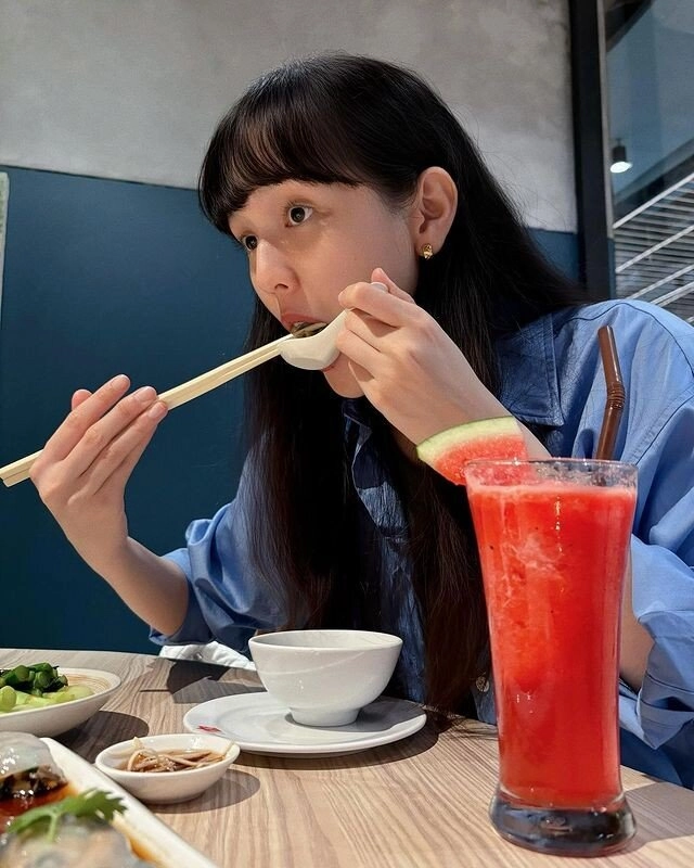 Sao việt 24h cô dâu hào môn midu đẹp mỹ miều khi dự tiệc cung đình chồng thiếu gia không xuất hiện cùng như trước - 15