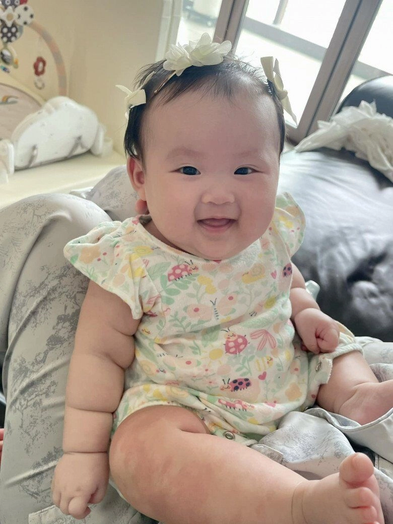 Sao việt 24h con gái lai hàn quốc của sam lạ hoắc với mái tóc dài trắng xóa xưa giống con trai giờ nhìn chuẩn công chúa - 4