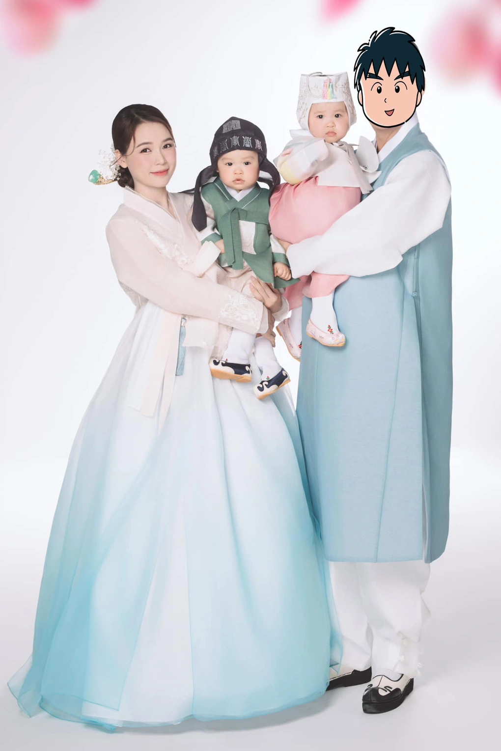 Sao việt 24h con gái lai hàn quốc của sam lạ hoắc với mái tóc dài trắng xóa xưa giống con trai giờ nhìn chuẩn công chúa - 6
