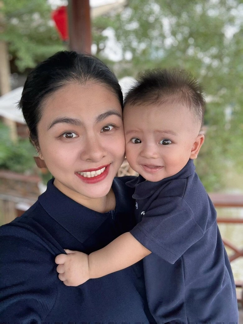 Sao việt 24h con gái lai hàn quốc của sam lạ hoắc với mái tóc dài trắng xóa xưa giống con trai giờ nhìn chuẩn công chúa - 12