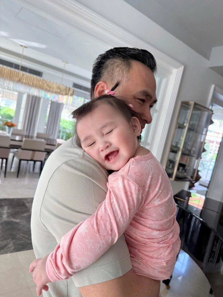 Sao việt 24h con gái quyền linh lộ diện với vẻ ngoài đầy đặn sắc vóc vẫn đẹp còn được khen phúc hậu khi tăng cân - 15