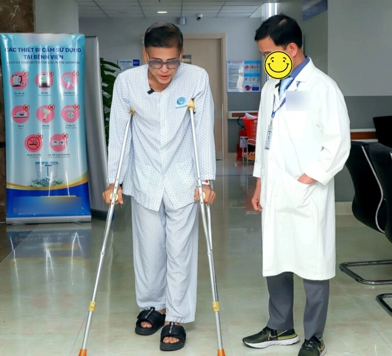 Sao việt 24h con trai của phú bà giàu nhất vtv ra dáng tổng tài ở tuổi 12 vẻ điển trai gây sốt - 11