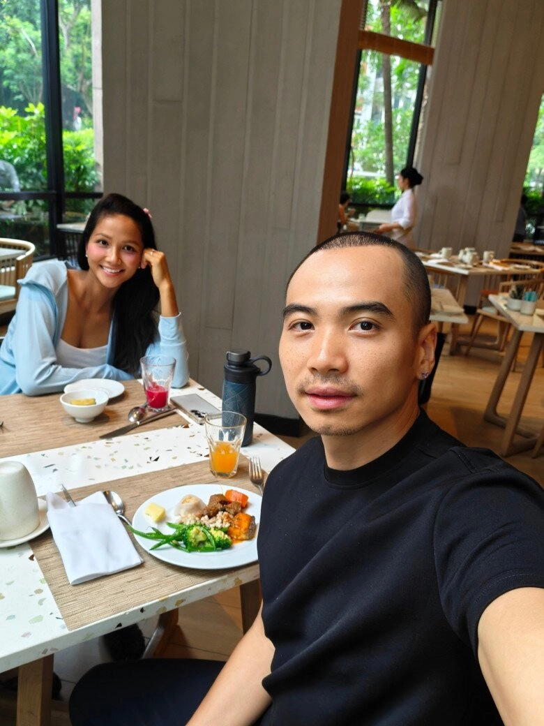 Sao việt 24h con trai quốc tịch mỹ của thuý diễm khoe bảng điểm xuất sắc nói lời cảm ơn khiến bố mẹ phì cười - 11