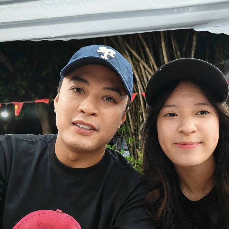 Sao việt 24h diva hồng nhung khoe khoảnh khắc trồng cây trên sân thượng ngoại hình như lột xác sau biến cố sức khỏe - 9