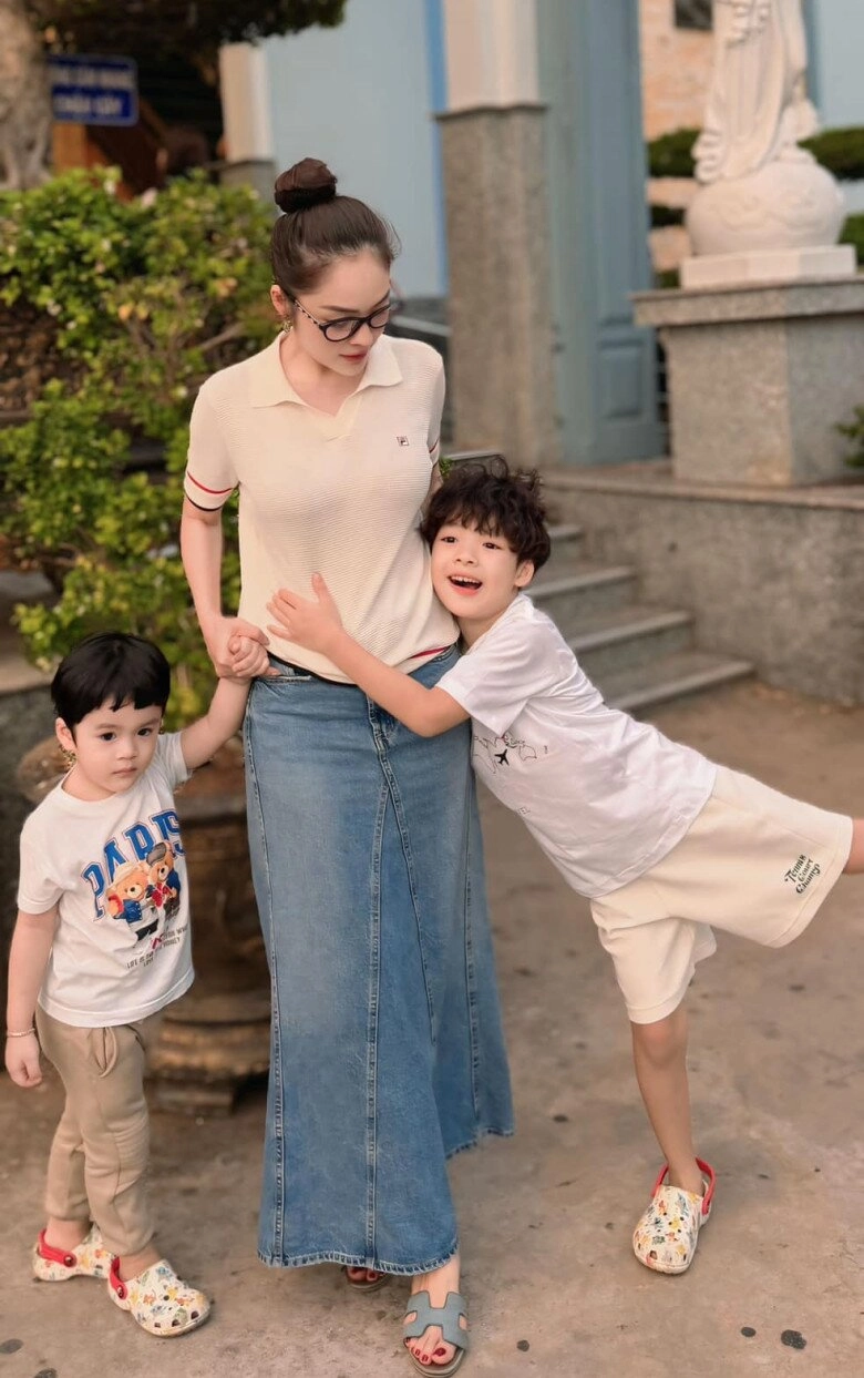 Sao việt 24h hậu ly hôn chồng thiếu gia mc mai ngọc phát hiện có người âm thầm theo dõi thái độ gây bất ngờ - 9