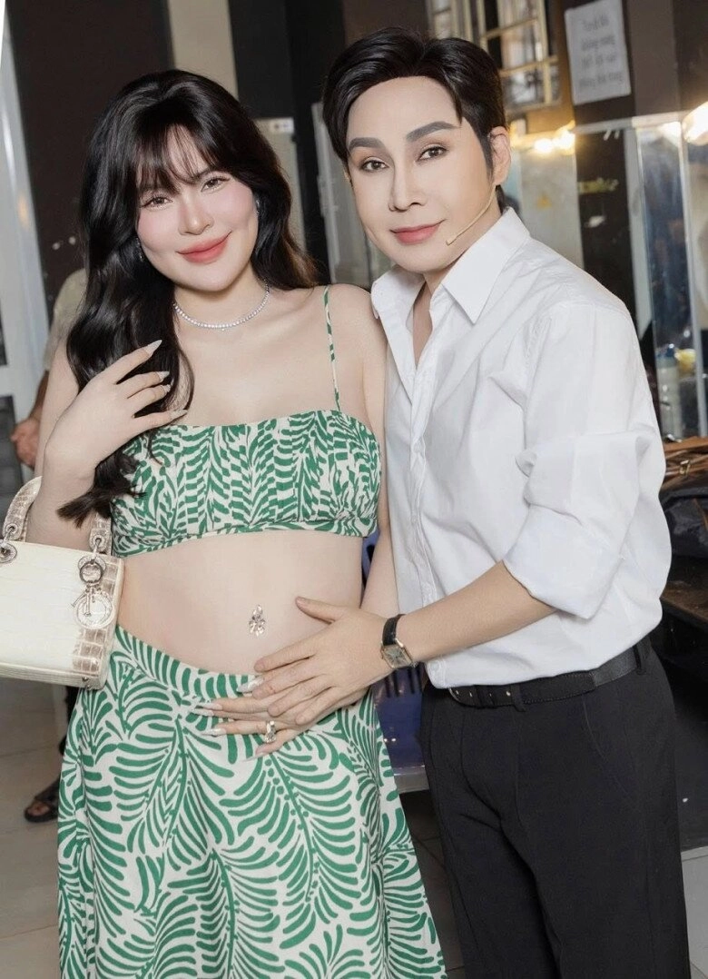 Sao việt 24h hh phương lê mặc crop top lộ bụng bầu 4 tháng to tròn đi xế hộp tiền tỷ xem chồng vũ luân diễn - 2