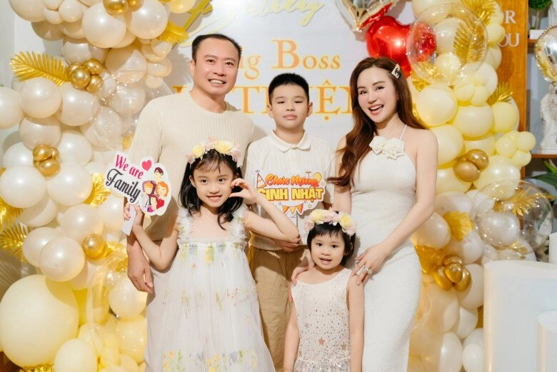 Sao việt 24h hồ ngọc hà diện áo tắm đọ chân cùng con gái lisa 5 tuổi đã sở hữu cặp kiếm nhật đáng ngưỡng mộ - 13
