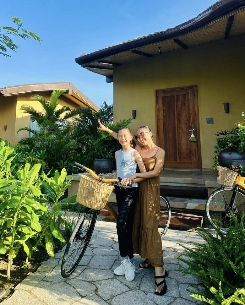 Sao việt 24h hồ ngọc hà đưa leon đi cắt tóc út ú ngày nào giờ gương mặt nam tính điển trai giống hệt bố kim lý - 14