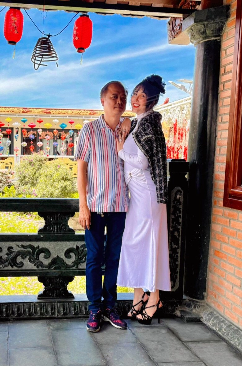 Sao việt 24h hoa hậu hà kiều anh và bố dượng thứ 2 chụp ảnh tình cảm ở mỹ thân thiết như ruột thịt - 11