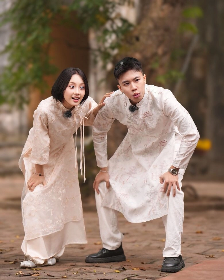 Sao việt 24h hoa hậu hà kiều anh và bố dượng thứ 2 chụp ảnh tình cảm ở mỹ thân thiết như ruột thịt - 13